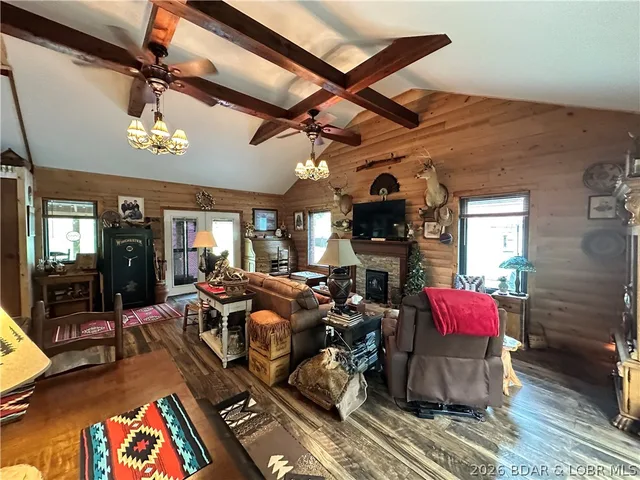 Primary bedroom — 14500 7 Highway Warsaw Missouri real estate