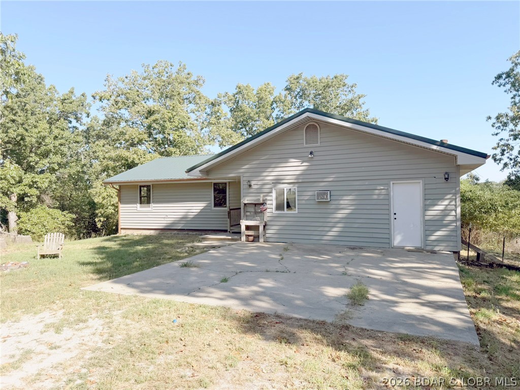 5851 Chapel Bluff Macks Creek Missouri 5 bedroom 3 bathroom home for sale listed at $290,000
