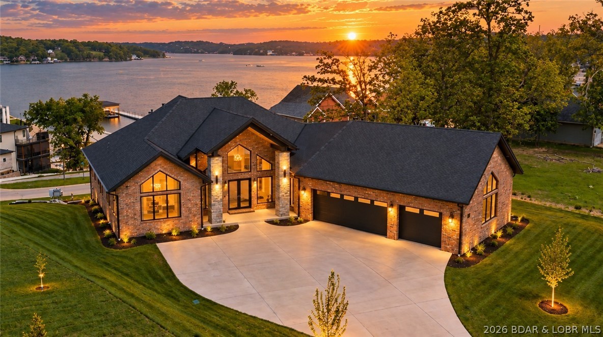 1254 Darwin Drive, Osage Beach MO