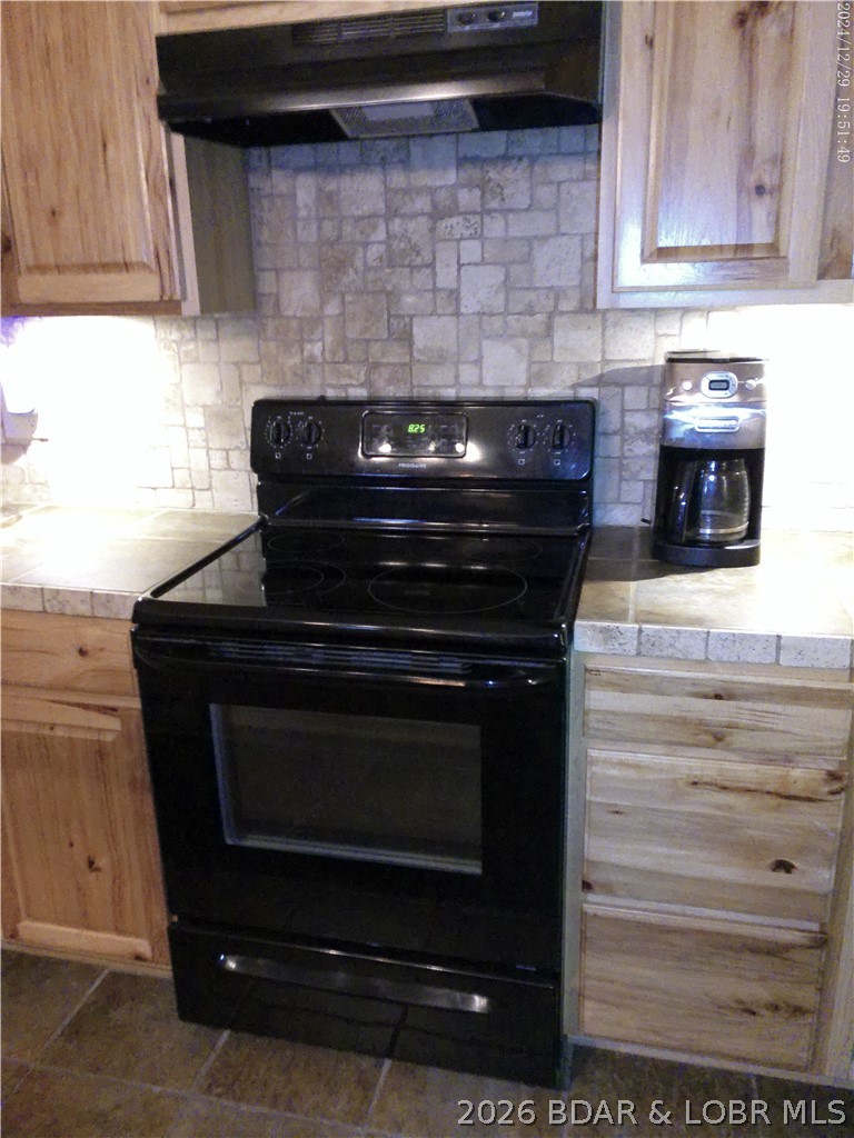 Photo 9