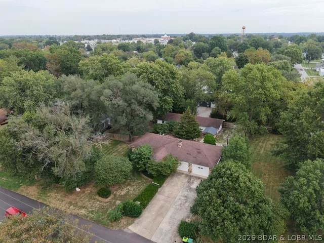 312 South Oak Street, Versailles MO