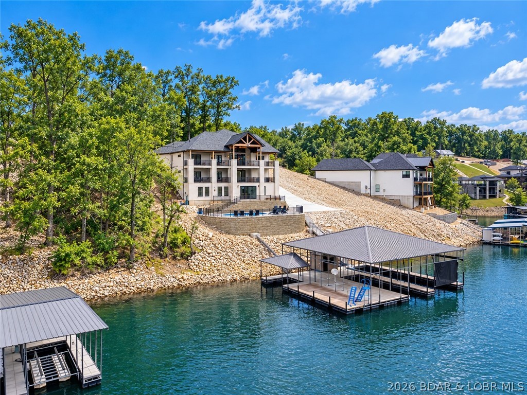 257 Beachnut Drive, Sunrise Beach MO