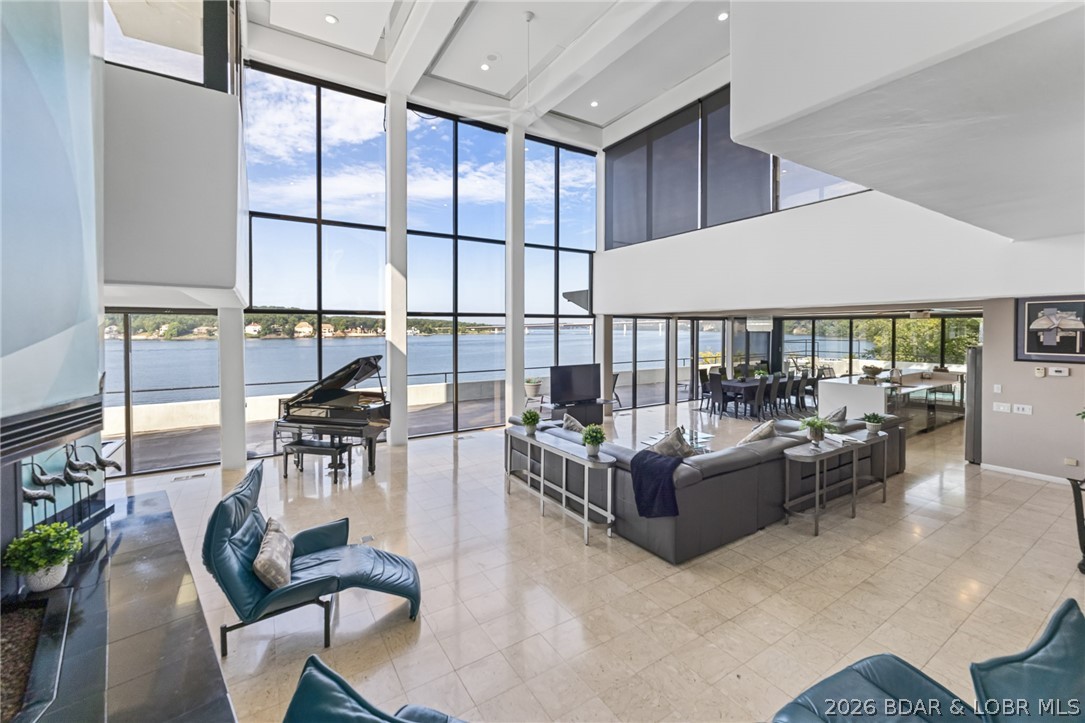 2606 2608 2610 Arrowhead Estates Road Lake Ozark Missouri 15 bedroom 23 bathroom home for sale listed at $19,900,000