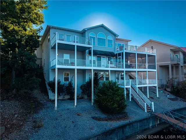 Front exterior — 100 Allies Alley Drive Sunrise Beach Missouri real estate