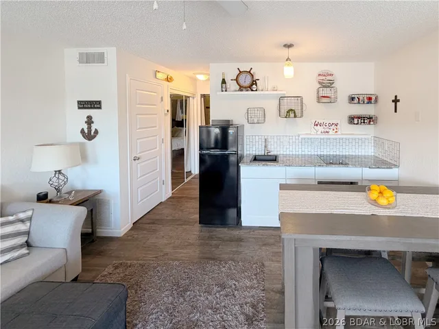 1442 Nichols Road, Osage Beach MO