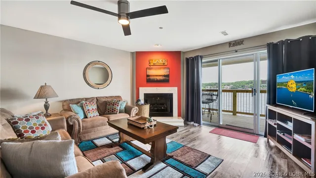 Living room — 1481 Ledges Drive Osage Beach Missouri real estate