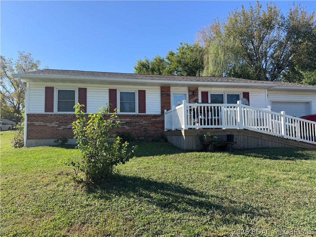 602 West Champain Street, Eldon MO