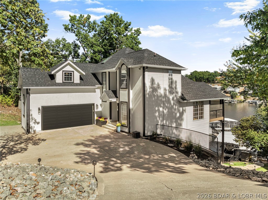 18 Valencia Drive, Lake Ozark MO