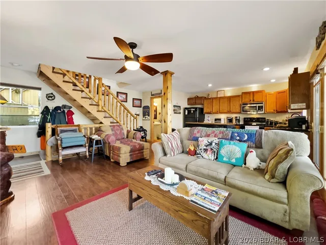 Primary bedroom — 48 Amigo Lane Climax Springs Missouri real estate