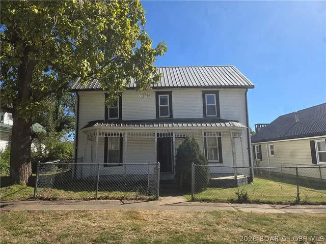 208 Main, Stover MO