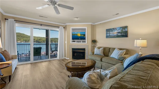 Living room — 626 Clearwater Drive Camdenton Missouri real estate