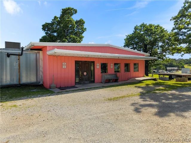Primary bedroom — 16218 N State Highway 5 Sunrise Beach Missouri real estate