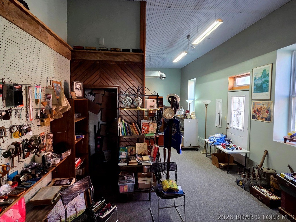 Photo 10