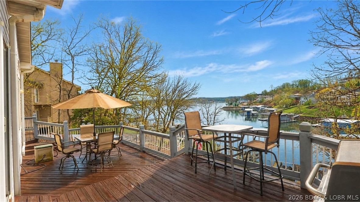 520 Eagle Drive Lake Ozark Missouri 4 bedroom 4 bathroom home for sale listed at $785,000