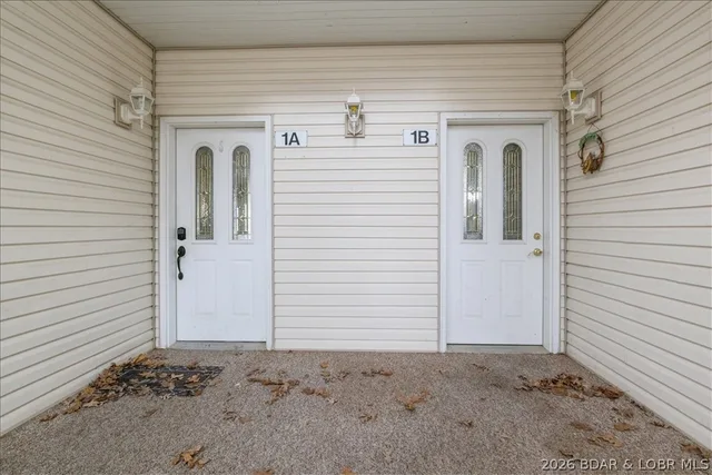 Front exterior — 49 Aqua Finn Drive Lake Ozark Missouri real estate