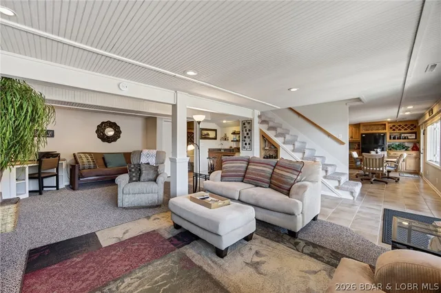 Primary bedroom — 31847 Triangle Cove Gravois Mills Missouri real estate