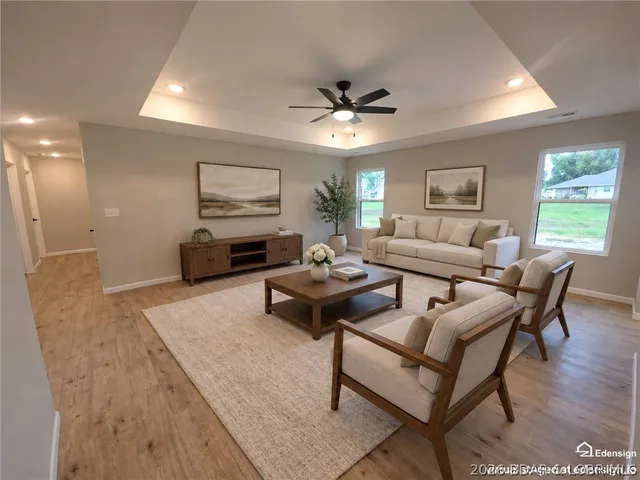 Primary bedroom — 1013 Colorado Avenue Eldon Missouri real estate