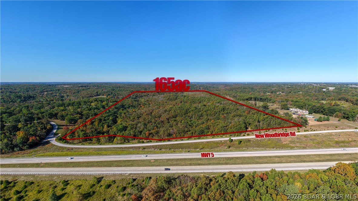 000 New Woodbridge Road Camdenton Missouri home for sale listed at $990,000