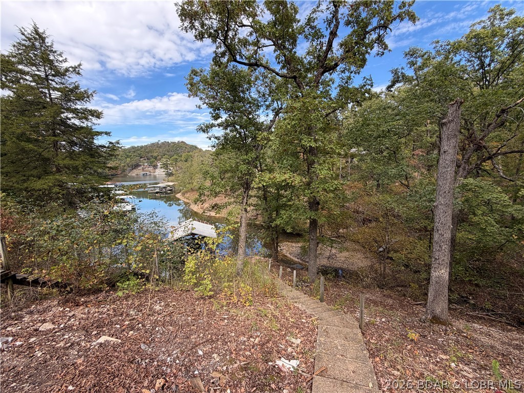 53 Kaus Way, Sunrise Beach MO