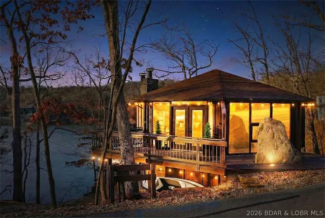 267 Treetop Drive, Lake Ozark MO