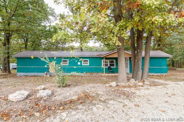 31000 Nodaway Drive, Lebanon MO