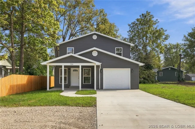 706 Grand Avenue, Eldon, MO