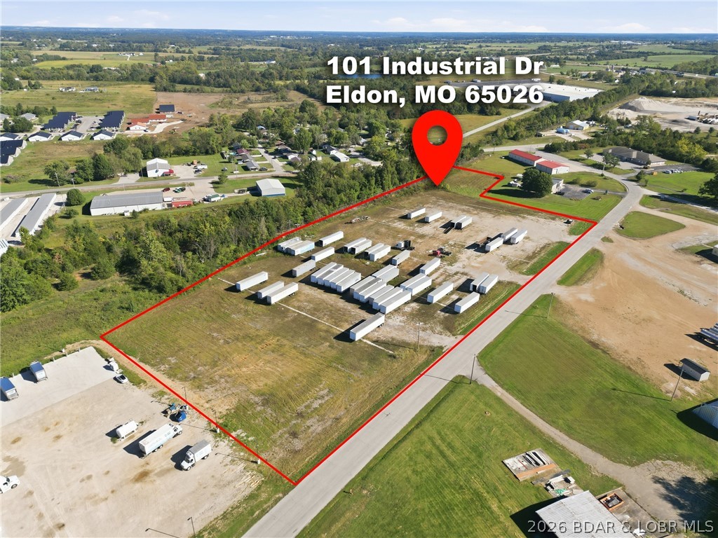 101 Industrial Park Drive Eldon Missouri home for sale listed at $325,000