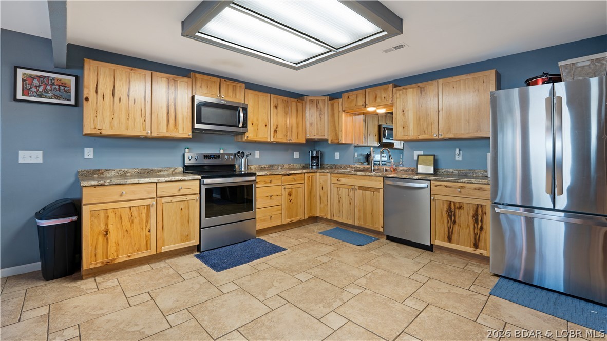 Bathroom — 31 Sunset View Road Sunrise Beach Missouri real estate