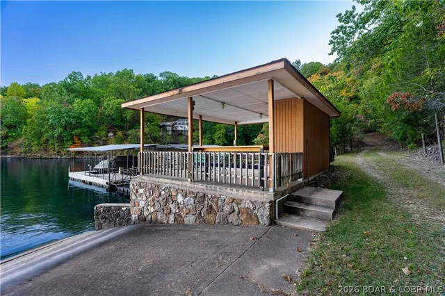 Kitchen — 169 Cliff Drive Sunrise Beach Missouri real estate
