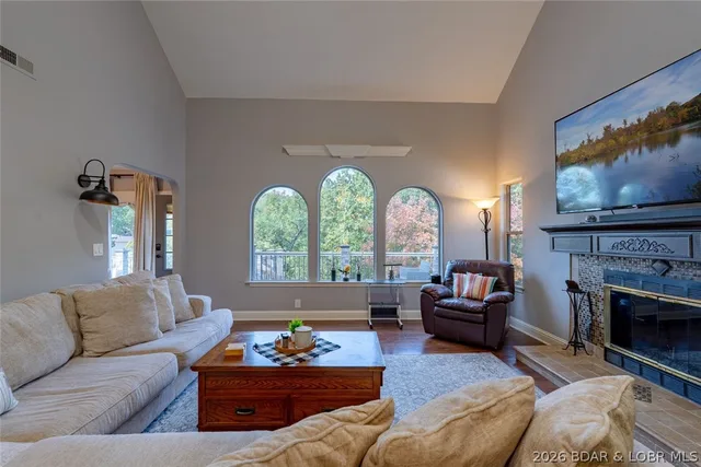 71 Arrowhead Beach Road, Lake Ozark, MO