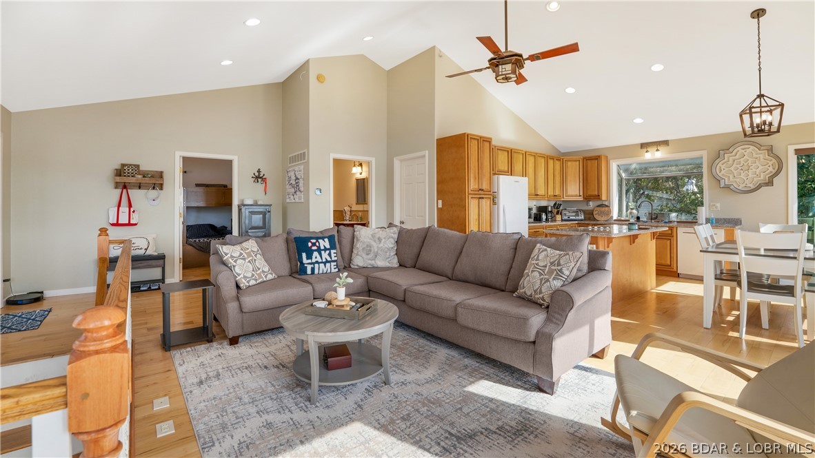 Primary bedroom — 308 Indian Park Lane Sunrise Beach Missouri real estate