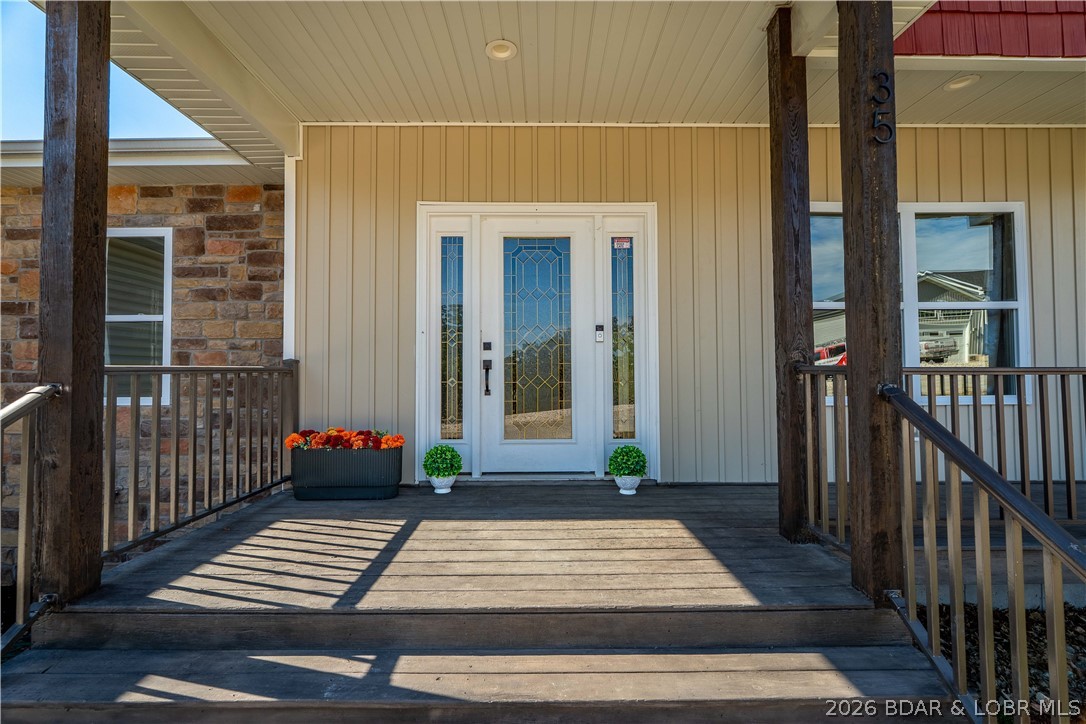 Front exterior — 35 Dante Court Linn Creek Missouri real estate