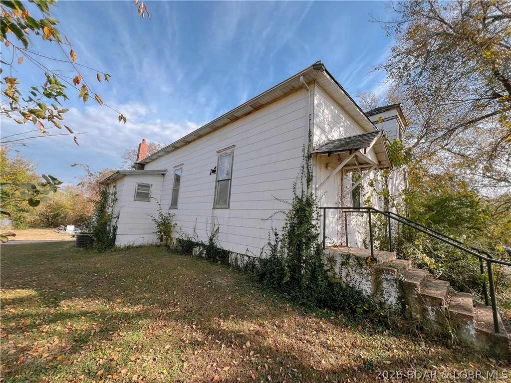 Front exterior — 202 Maple Street Barnett Missouri real estate