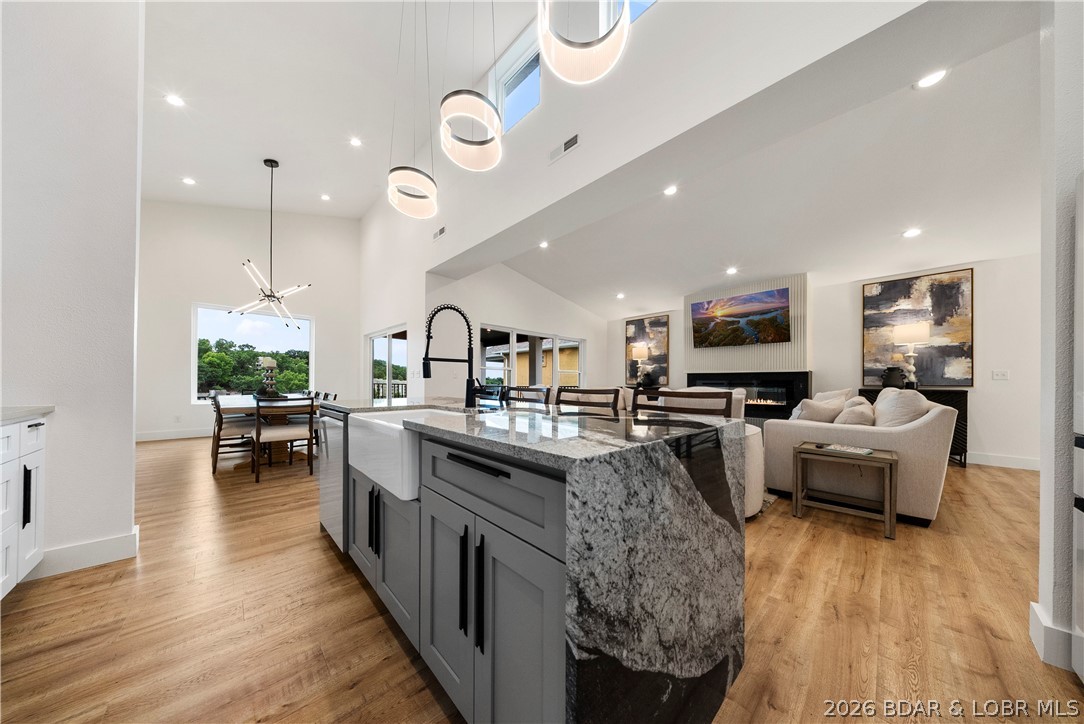 Living room — 186 Frudeger Road Lake Ozark Missouri real estate