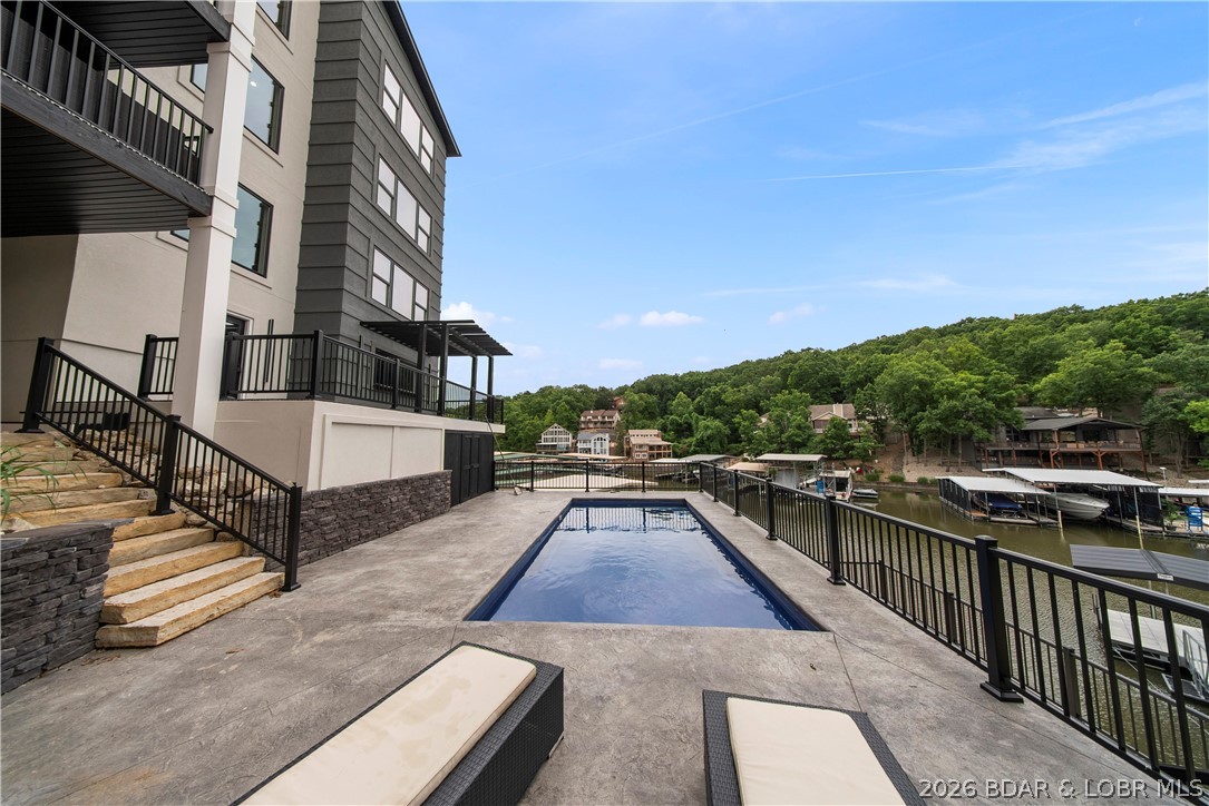 Garage — 186 Frudeger Road Lake Ozark Missouri real estate