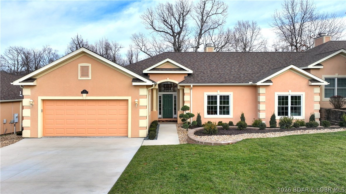 Front exterior — 18 Via Da Contro Drive Sunrise Beach Missouri real estate