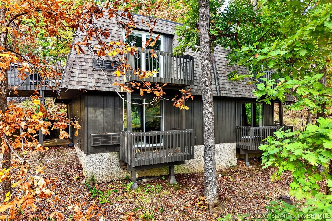 Garage — 252 Walkers Cay Drive Osage Beach Missouri real estate