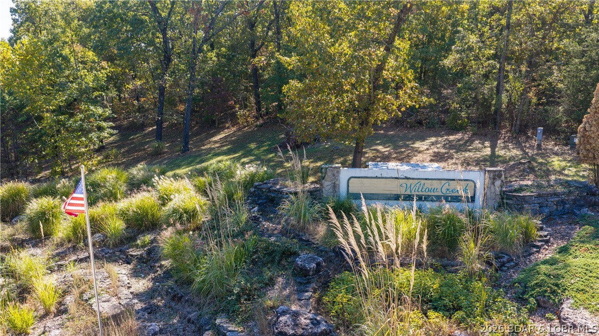 Lot 5 Willow Creek Estates Lane Camdenton Missouri home for sale listed at $209,000