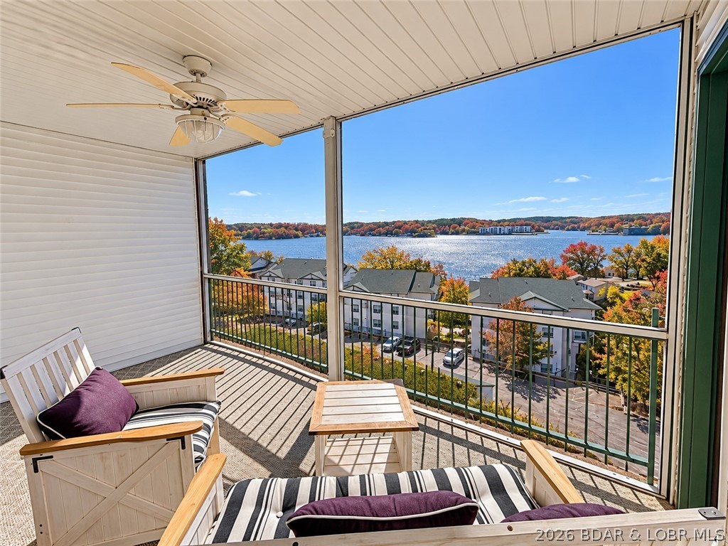 Front exterior — 1407 W Harbour Towne Drive Lake Ozark Missouri real estate