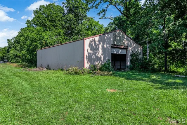 Kitchen — 671 Birkhead Road Winfield Missouri real estate