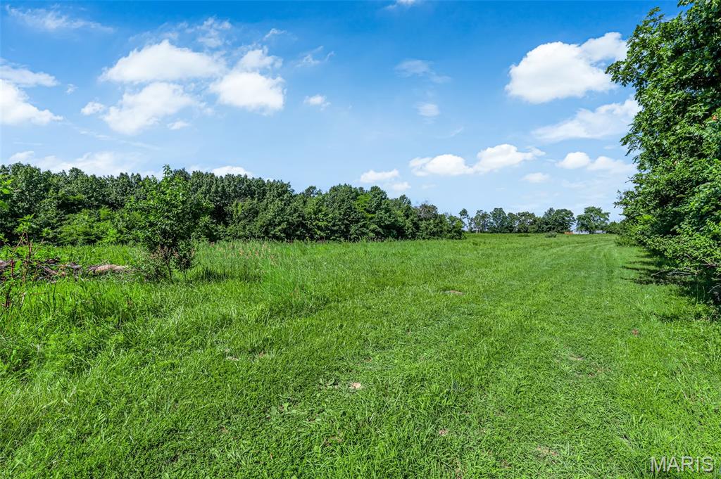 671 Birkhead Road Winfield Missouri home for sale listed at $850,000