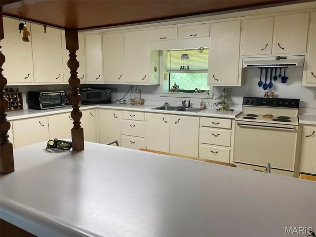 Kitchen — 16680 Cantrell Drive Licking Missouri real estate