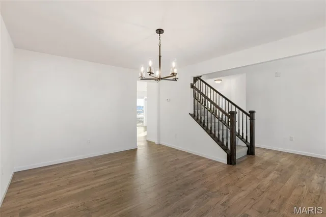 Living room — 2307 Heatherfield Drive Rolla Missouri real estate