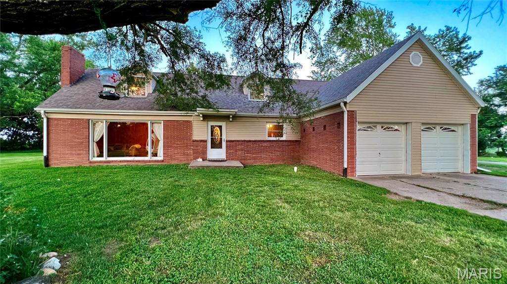 64234 Highway 6 Greencastle Missouri 4 bedroom 2 bathroom home for sale listed at $399,900