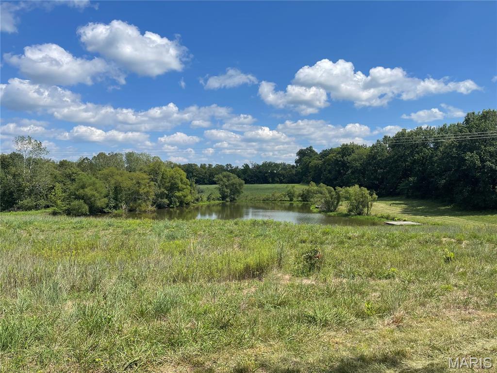 0 NE corner of CR 318 and 335, Marshall MO real estate