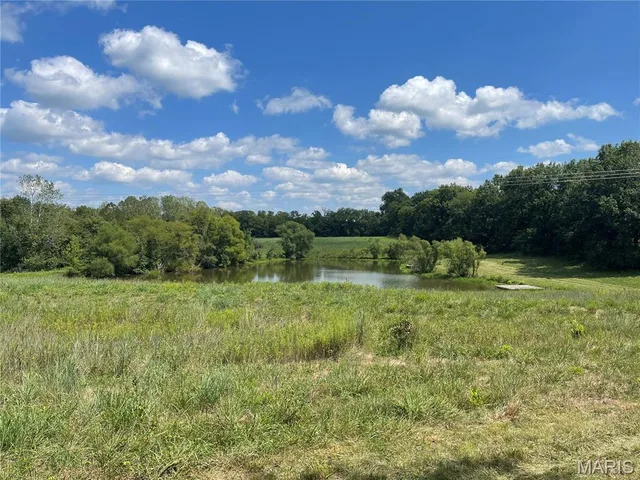 0 NE corner of CR 318 and 335, Marshall MO real estate