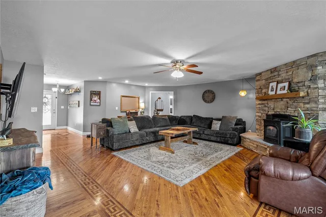 Kitchen — 2751 Carter Route B Ellsinore Missouri real estate