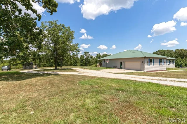 Front exterior — 26469 Roam Drive Waynesville Missouri real estate