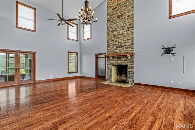 Primary bedroom — 1306 State Route J Fayette Missouri real estate