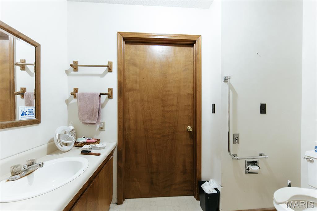 Photo 29